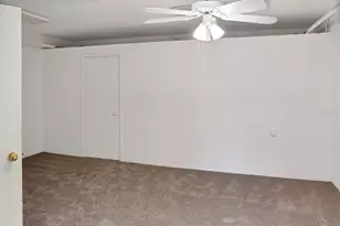 2421 Queenswood Cir, Kissimmee, FL 34743 - Photo 24