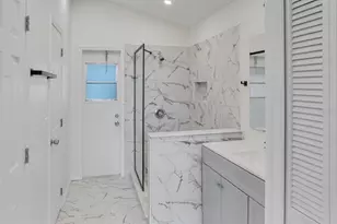 2421 Queenswood Cir, Kissimmee, FL 34743 - Photo 20