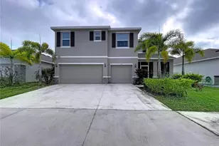 472 NW 6th Ave NW, Ruskin, FL 33570 - Photo 4