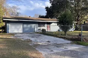 2705 NE 1st Ave, Ocala, FL 34470 - Photo 2