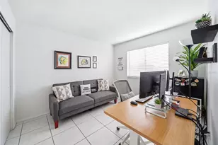 38 Silver Swan Ct, Kissimmee, FL 34743 - Photo 10