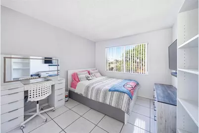 38 Silver Swan Court, Kissimmee, FL 34743 - Photo 12