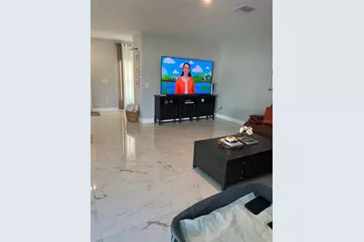 206 Amber Way, Kissimmee, FL 34758 - Photo 2