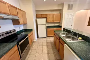 3104 Ashland Ln N, Kissimmee, FL 34741 - Photo 2