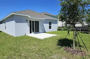 1760 White Water Ct, Davenport, FL 33837 - Photo 2