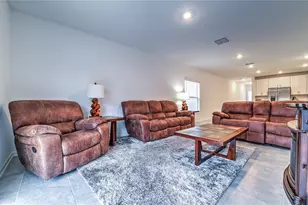 1760 White Water Ct, Davenport, FL 33837 - Photo 12