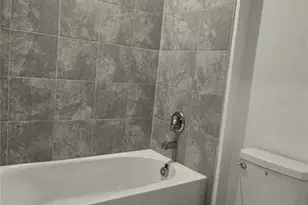 1760 White Water Ct, Davenport, FL 33837 - Photo 4