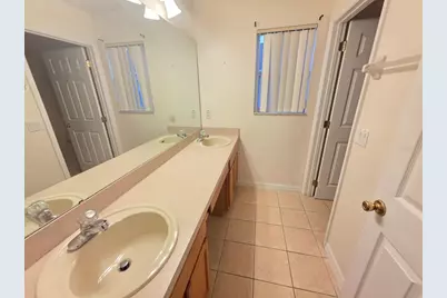 2711 Star Grass Circle, Kissimmee, FL 34746 - Photo 22