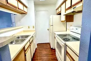 232 Afton Square, Altamonte Springs, FL 32714 - Photo 10