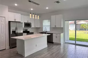 183 Wright Dr, Rotonda West, FL 33947 - Photo 2