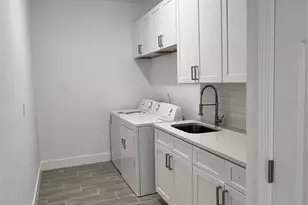 183 Wright Dr, Rotonda West, FL 33947 - Photo 4