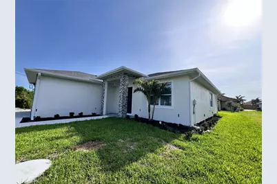 183 Wright Drive, Rotonda West, FL 33947 - Photo 1