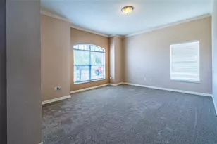 6940 Bently Dr, Lakeland, FL 33809 - Photo 6