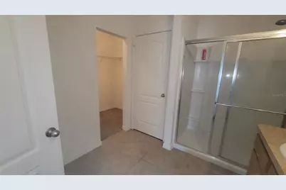 1725 Wallace Manor Loop, Winter Haven, FL 33880 - Photo 18