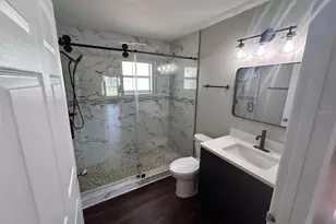 3175 Victoria Dr, Kissimmee, FL 34746 - Photo 10