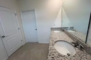 2131 Doe Run Dr, Davenport, FL 33837 - Photo 32