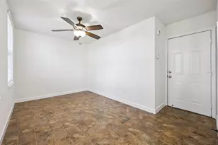 1012 Waterside Dr, Celebration, FL 34747 - Photo 8