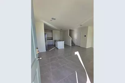 384 Preston Cove Drive, Saint Cloud, FL 34771 - Photo 2