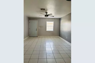 28 Las Palmas Way, Kissimmee, FL 34743 - Photo 2