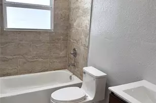 319 Ave P NE, Winter Haven, FL 33881 - Photo 10