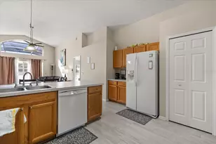 1113 Casterton Cir, Davenport, FL 33897 - Photo 14