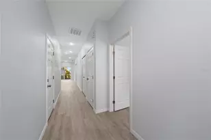 610 Reddick St, Eustis, FL 32726 - Photo 2