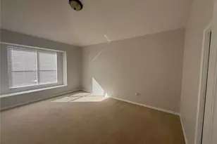 6817 Cromwell Garden Dr, Apollo Beach, FL 33572 - Photo 10