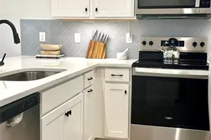 9686 Peace Dr, Orlando, FL 32832 - Photo 2