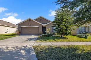 397 Aberdeen Dr, Davenport, FL 33896 - Photo 2