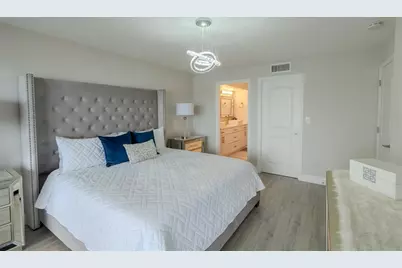126 1st Street E #210, Tierra Verde, FL 33715 - Photo 32