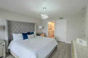 126 1st St E, Tierra Verde, FL 33715 - Photo 30
