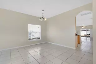 2109 Woodsedge Dr, Kissimmee, FL 34746 - Photo 14