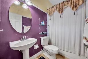 923 Wolf Creek St, Clermont, FL 34711 - Photo 26