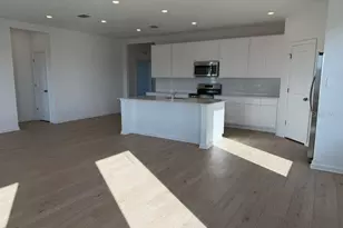 5153 Natalia Dr, Saint Cloud, FL 34772 - Photo 2