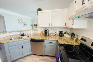 3006 Bonfire Beach Dr, Kissimmee, FL 34746 - Photo 12