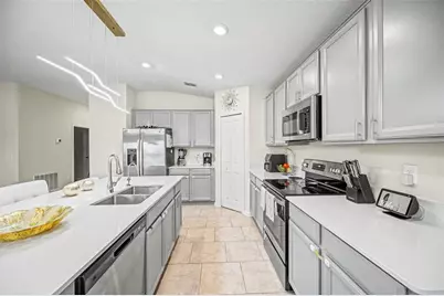 3960 Guernsey Bend, Saint Cloud, FL 34772 - Photo 10