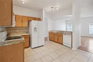 325 Azincourt Ln, Kissimmee, FL 34759 - Photo 6