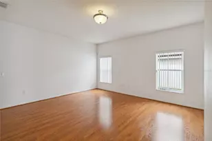 325 Azincourt Ln, Kissimmee, FL 34759 - Photo 10