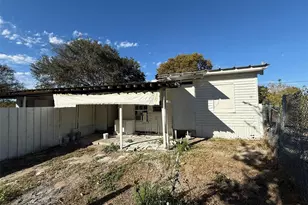 9013 Burr Dr, Polk City, FL 33868 - Photo 16