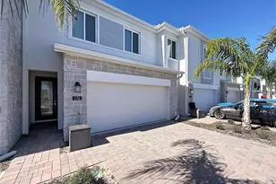 176 Bogey Dr, Davenport, FL 33896 - Photo 2