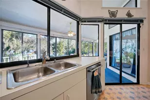 816 Rosemere Cir, Orlando, FL 32835 - Photo 18