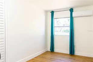 922 Cr 482A, Lake Panasoffkee, FL 33538 - Photo 8