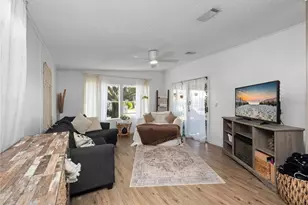 216 Ellsworth Dr, Kissimmee, FL 34758 - Photo 2