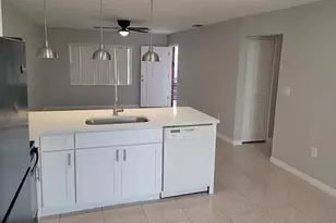 783 Squirrel Ct, Kissimmee, FL 34759 - Photo 2