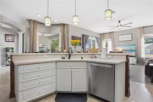 10003 Country Carriage Cir, Riverview, FL 33569 - Photo 16