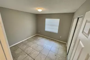 1700 Birchwood Cir, Leesburg, FL 34748 - Photo 4