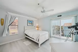 1061 Pinellas Bayway S, Saint Petersburg, FL 33715 - Photo 38