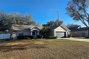 4828 Jeanette Ct, Saint Cloud, FL 34771 - Photo 2