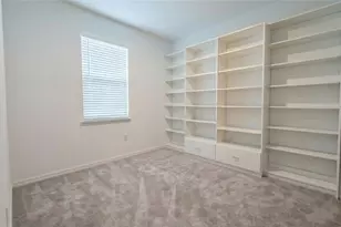 693 Crown Rose Dr, Eagle Lake, FL 33839 - Photo 14