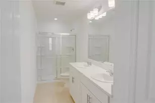 8540 Daybreak St, Sarasota, FL 34241 - Photo 10